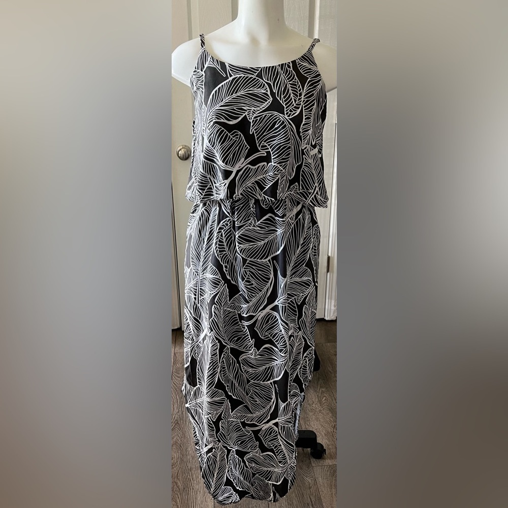 NWT Divah Black & White Long Strap Dress Women’s size S/M